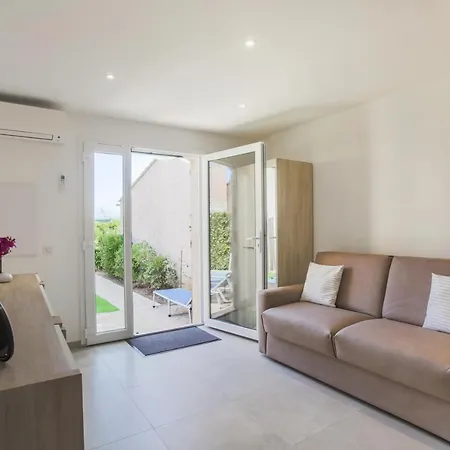Petite Maison Entierement Refaite A Neuf/piscine Διαμέρισμα *